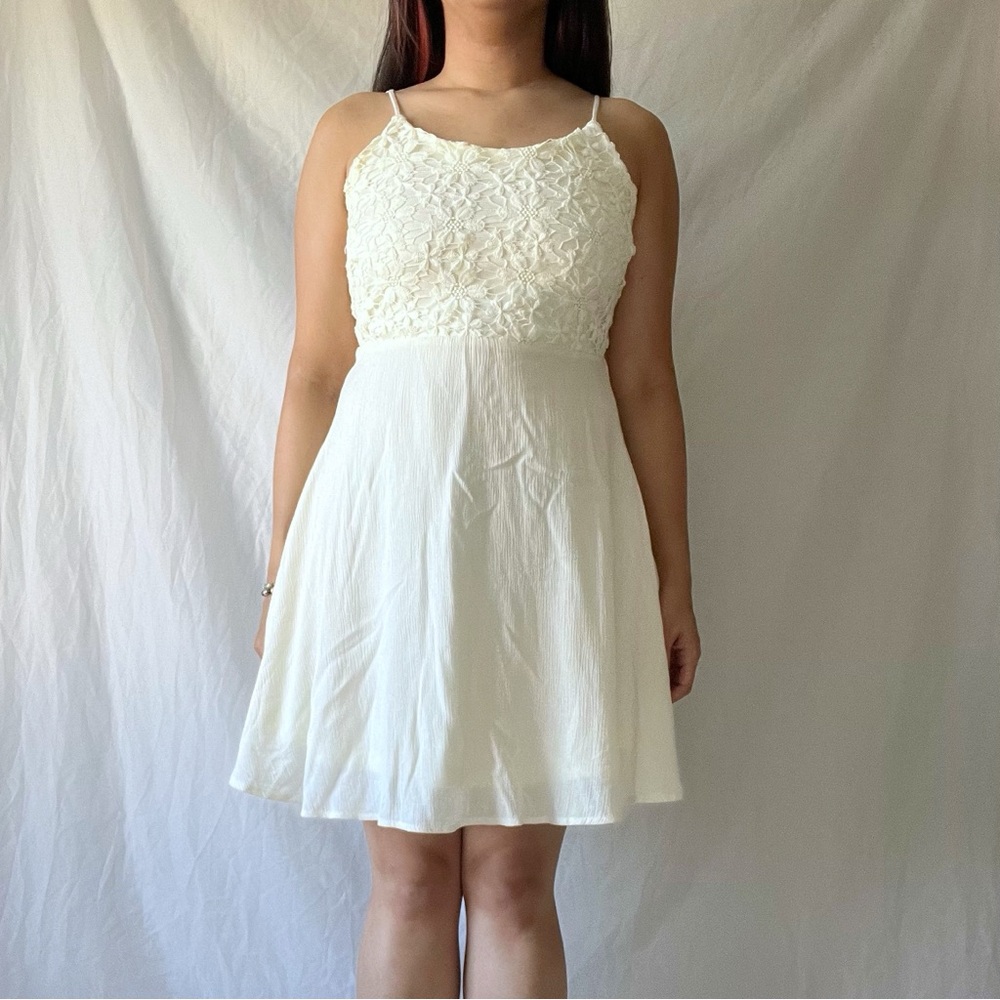 White floral lace dress - Picture 2 of 6